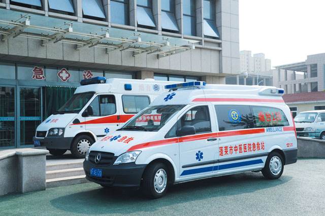 廣州救護(hù)車廠家跟你聊聊為什么無(wú)人避讓救護(hù)車？02